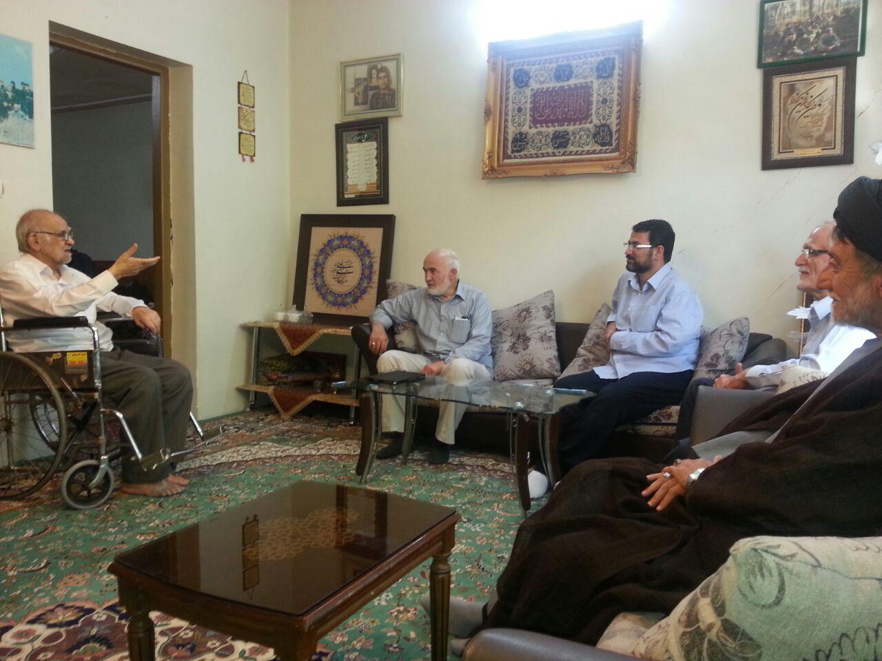 دیدار دکتر احمد توکلی با حاج حیدر رحیم‌پور ازغدی در مشهد