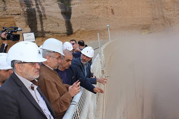 3 میلیارد متر مکعب آب به سدهای خوزستان اضافه می‌شود/ تخلیه ۱۸۰۰ متر مکعب بر ثانیه از سد دز برای پذیرش سیلاب‌های جدید
