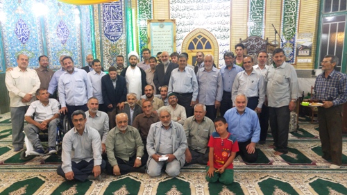 مسئولین اطاعت از ولی فقیه را از رزمندگان اسلام بیاموزند