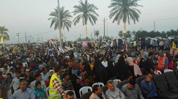 جشنواره بستنی ملاثانی با مشارکت ده هزار نفر از شهروندان و مسافران برگزار شد جشنواره بستنی ملاثانی با مشارکت ده هزار نفر از شهروندان و مسافران برگزار شد