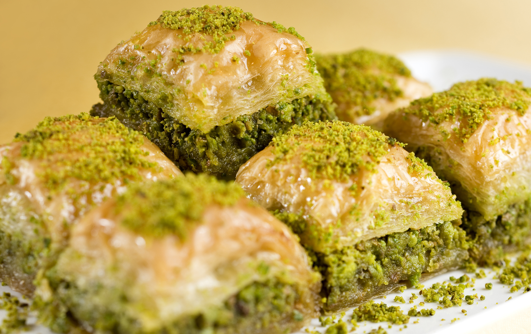 آغاز به کار اولین جشنواره شیرینی سنتی و باقلوای قزوین آغاز به کار اولین جشنواره شیرینی سنتی و باقلوای قزوین