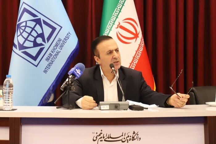 صنایع باید به سمت استفاده از انرژی های نو حرکت کنند/برقراری تعاملات تجاری با کشورهای همسایه صنایع باید به سمت استفاده از انرژی های نو حرکت کنند/برقراری تعاملات تجاری با کشورهای همسایه
