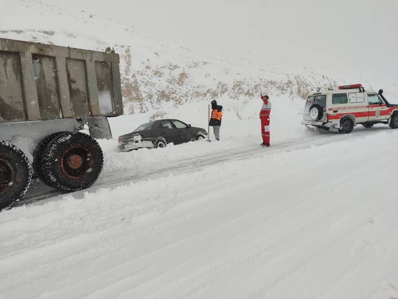 امدادرسانی به ۸۳۴ نفر در جریان برف کولاک استان اردبیل امدادرسانی به ۸۳۴ نفر در جریان برف کولاک استان اردبیل
