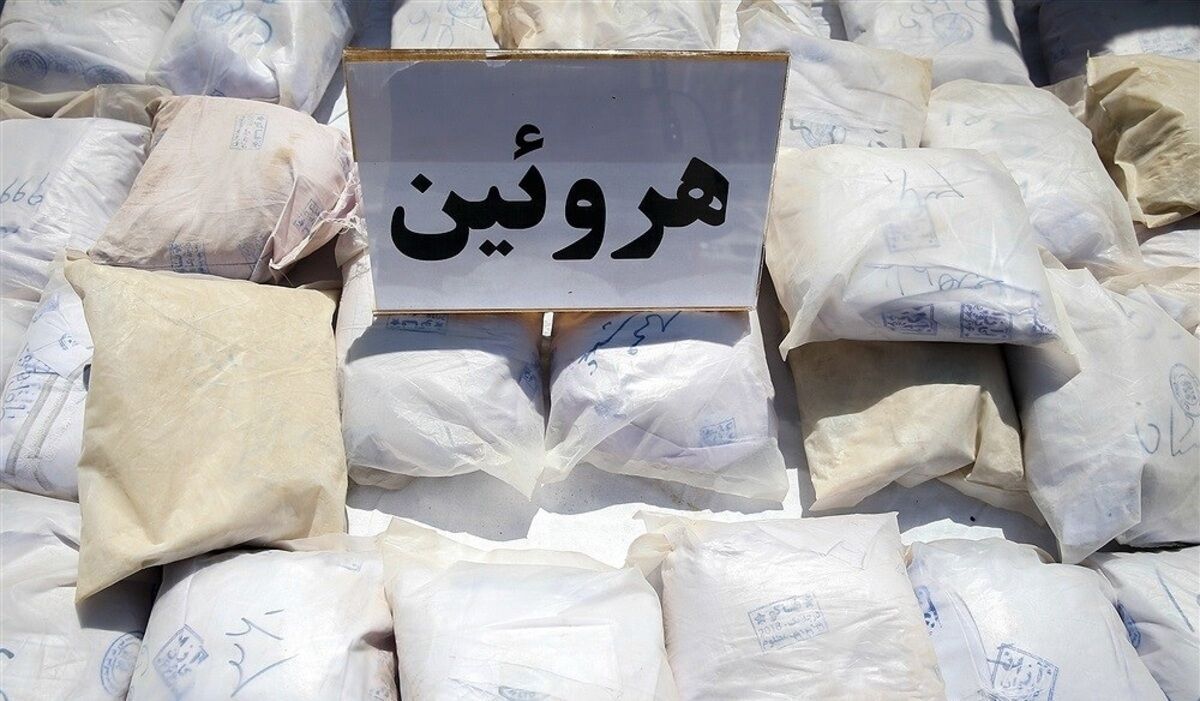 کشف ۴ کیلو ۳۷۰ گرم موادمخدر هروئین در اردبیل کشف ۴ کیلو ۳۷۰ گرم موادمخدر هروئین در اردبیل