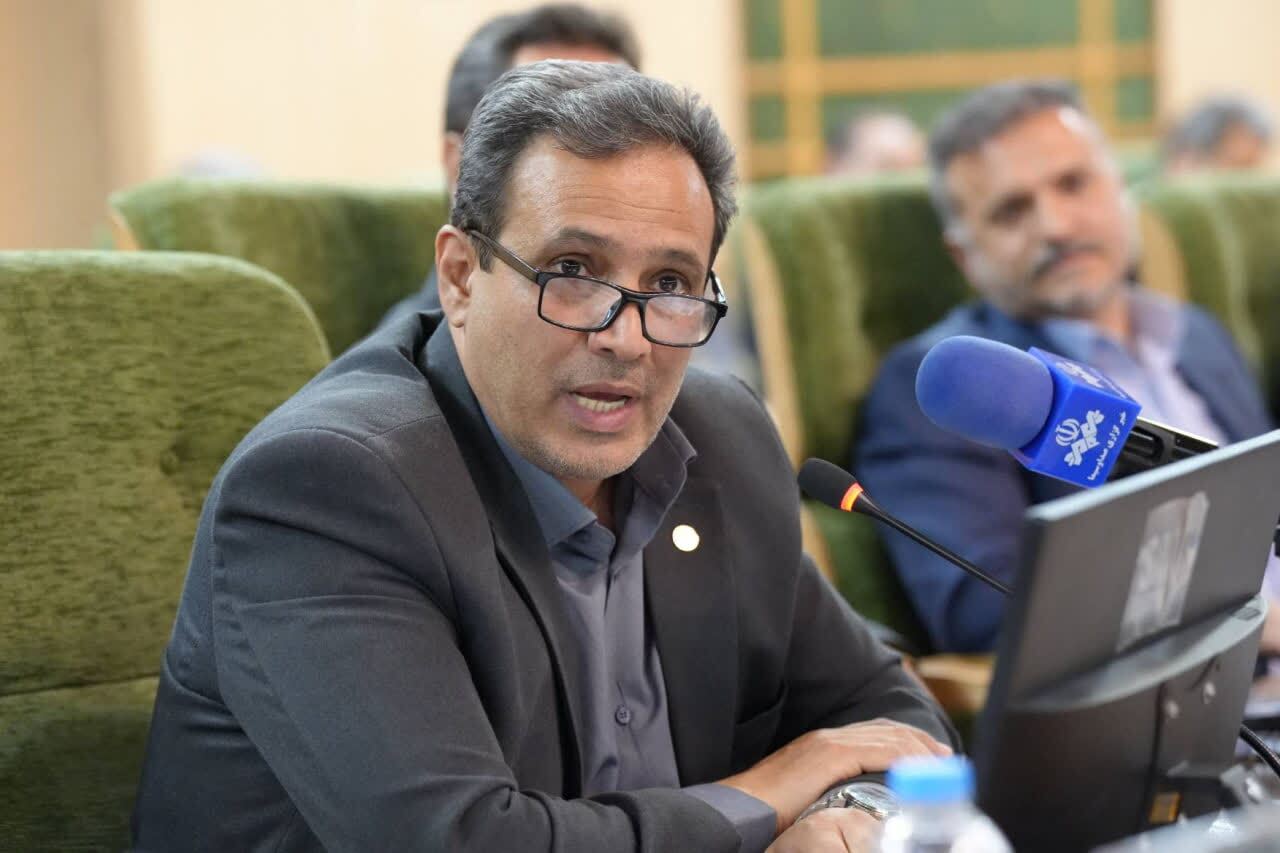 توزیع ۶ هزار تن کالا برگ در جنگ رمضان/ تشکیل کارگروه‌ها برای تامین کالاهای اساسی در کرمانشاه