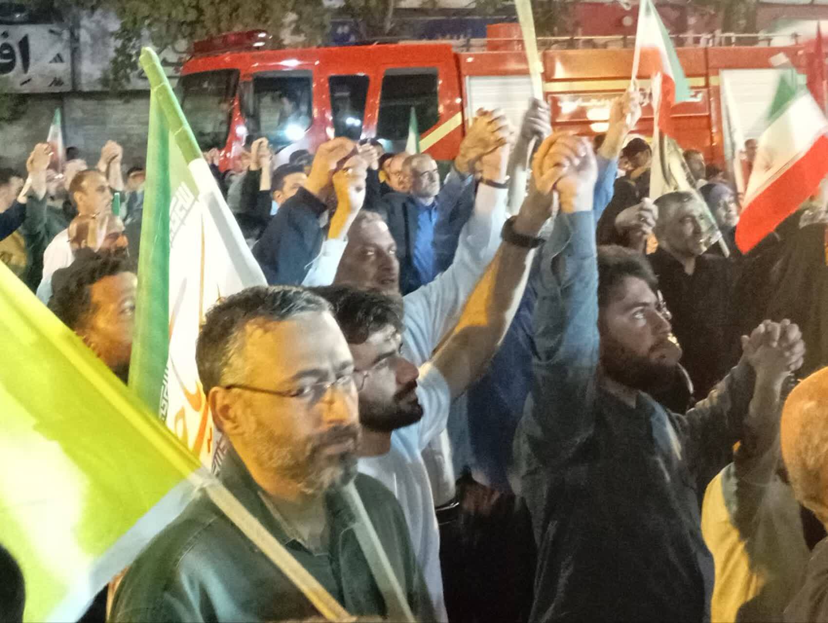 تجمع مردمی و عزاداری سید و سالار شهیدان در یکصد و هشتمین شب ایستادگی مردم کرمانشاه + فیلم تجمع مردمی و عزاداری سید و سالار شهیدان در یکصد و هشتمین شب ایستادگی مردم کرمانشاه + فیلم