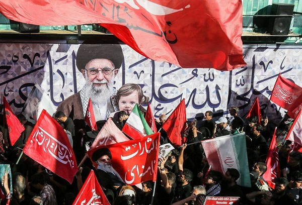 وداع تاریخی مردم با «آقای شهید ایران» در مشهد/ حسرتی که تا ابد بر دلها ماند + فیلم وداع تاریخی مردم با «آقای شهید ایران» در مشهد/ حسرتی که تا ابد بر دلها ماند + فیلم