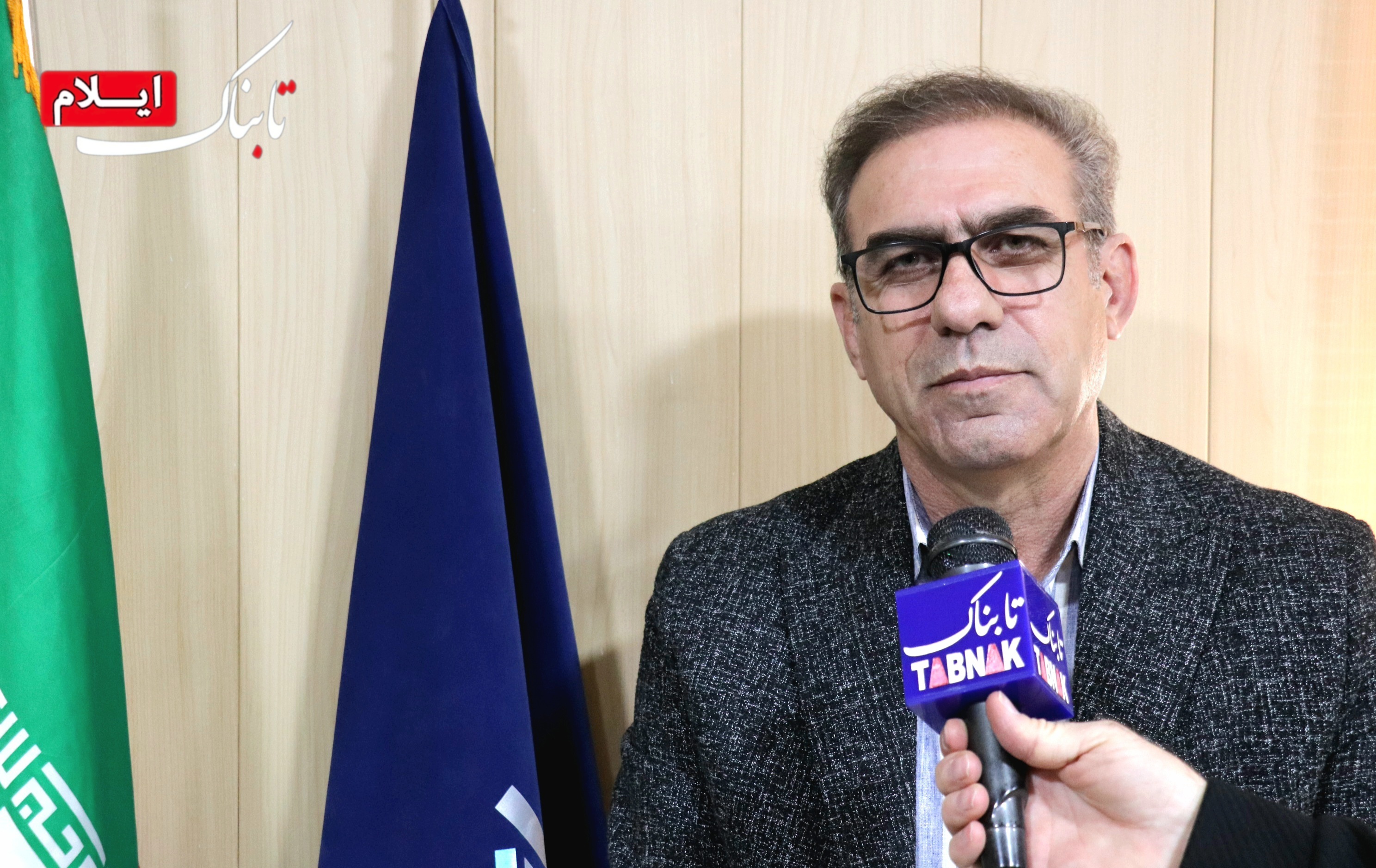 واکسیناسیون رایگان ۷ میلیون رأس دام در ایلام / نظارت بر ۴۵۷ تن فرآورده در مرز مهران واکسیناسیون رایگان ۷ میلیون رأس دام در ایلام / نظارت بر ۴۵۷ تن فرآورده در مرز مهران