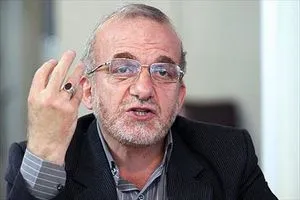 فولادگر: روحانی به دنبال مقصرتراشی است
