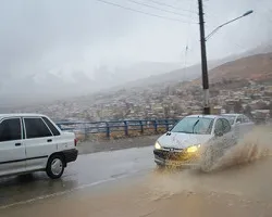 باران و برف در راه اصفهان