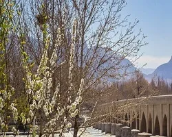 وضعیت سالم برای هوای اصفهان