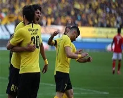 طلایی پوشان با تراکتور در صدر ماندند