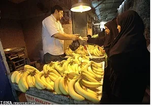 ادامه روند افزایشی قیمت مرغ و موز در بازار